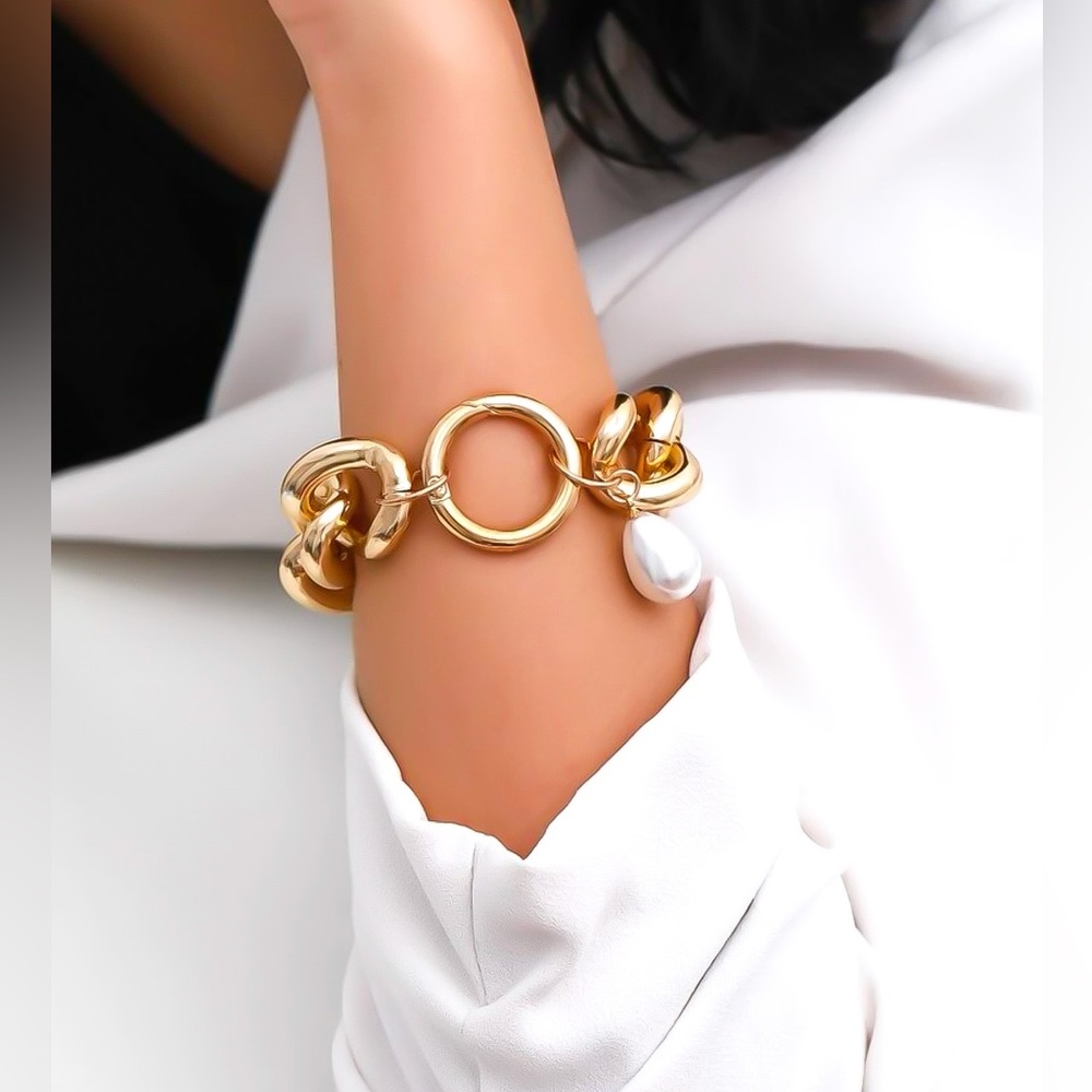 ❀ Elegant Faux Pearl Drop Gold Chainlink Dangle Charm Bracelet